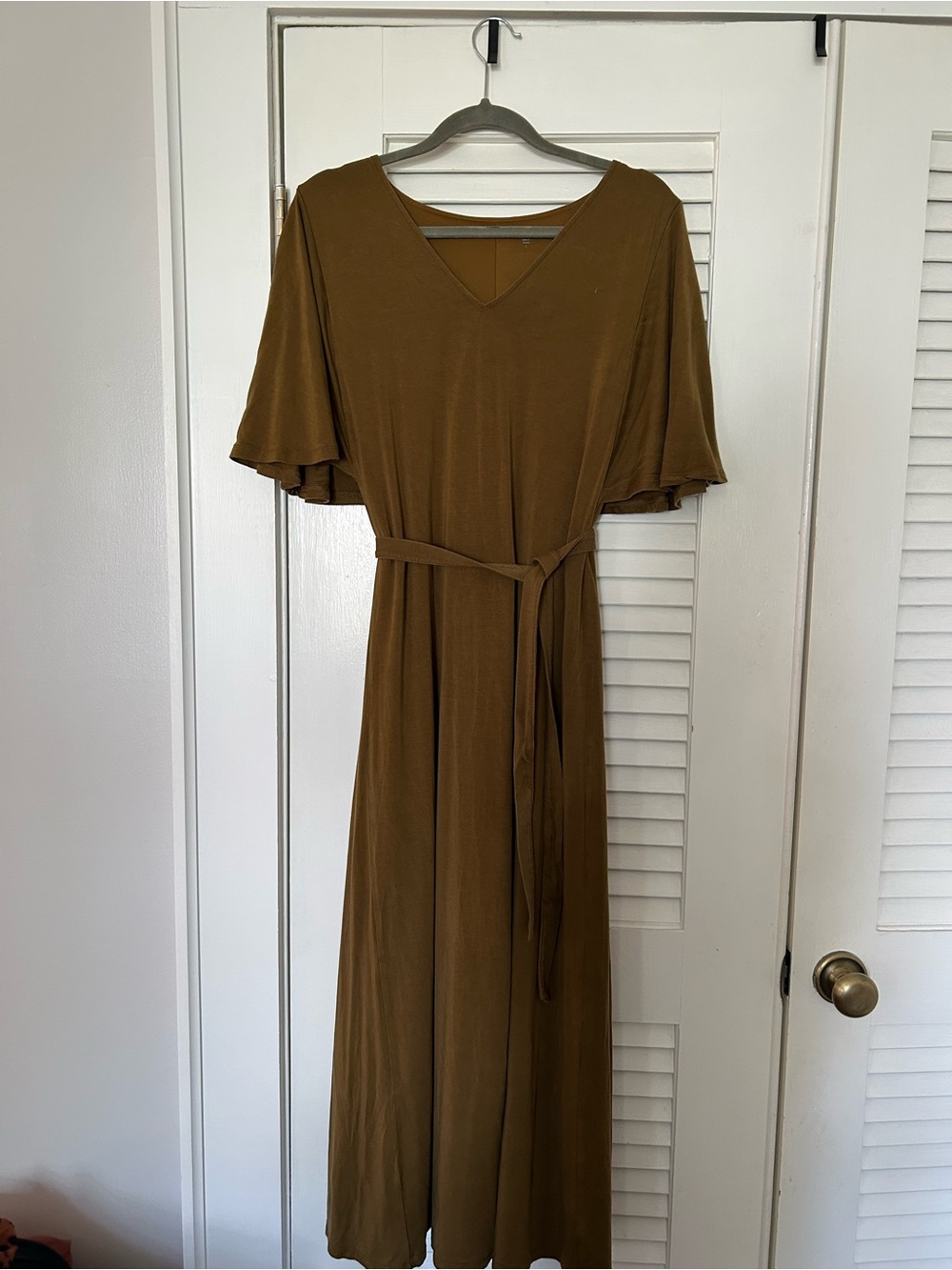 Garnet Hill Flutter sleeve Knit Midi Dress